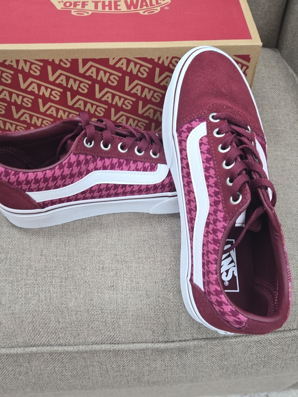 Vans Women's Burgundy Houndstooth Old Skool Sneakers